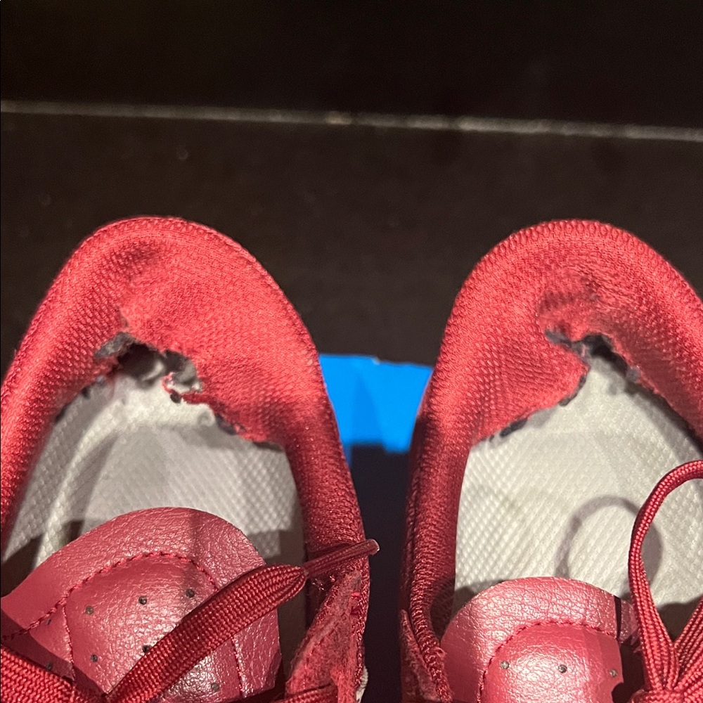 Adidas Men's Burgundy Sneakers with Gum Sole - Picture 2 of 4